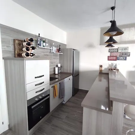 Stylish 4 Bedroom With Private Pool * 네르하