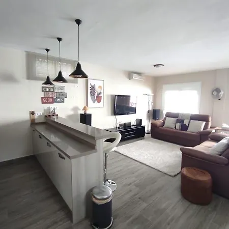 Stylish 4 Bedroom With Private Pool * 네르하
