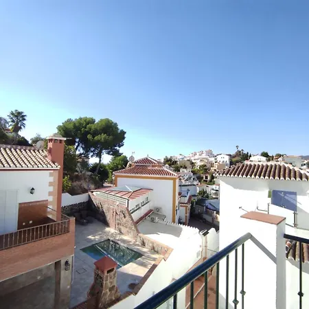 빌라 Stylish 4 Bedroom With Private Pool *